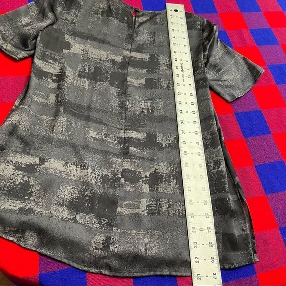 Eileen Fisher Bark Gaia Printed Silk Charmeuse Roundneck Box Top Size XXS $268 - Picture 8 of 11